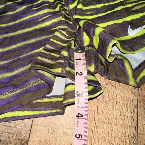 Nike Pro Nike Pro Dri Fit Women’s Shorts Purple Striped Size S - Picture 3 of 8